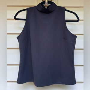 New York & Company black sleeveless standup collar blouse, back zipper, Small